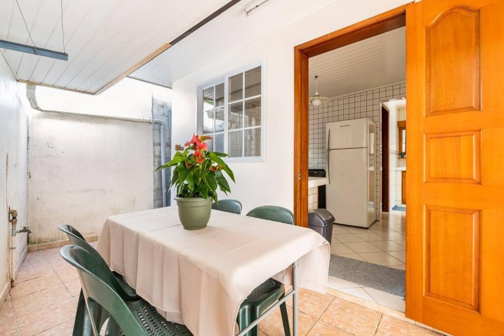 Chaine Lodge Maison Entiere Free Parking & Wifi 3Min De L'Aeroport Faaa Eksteriør billede